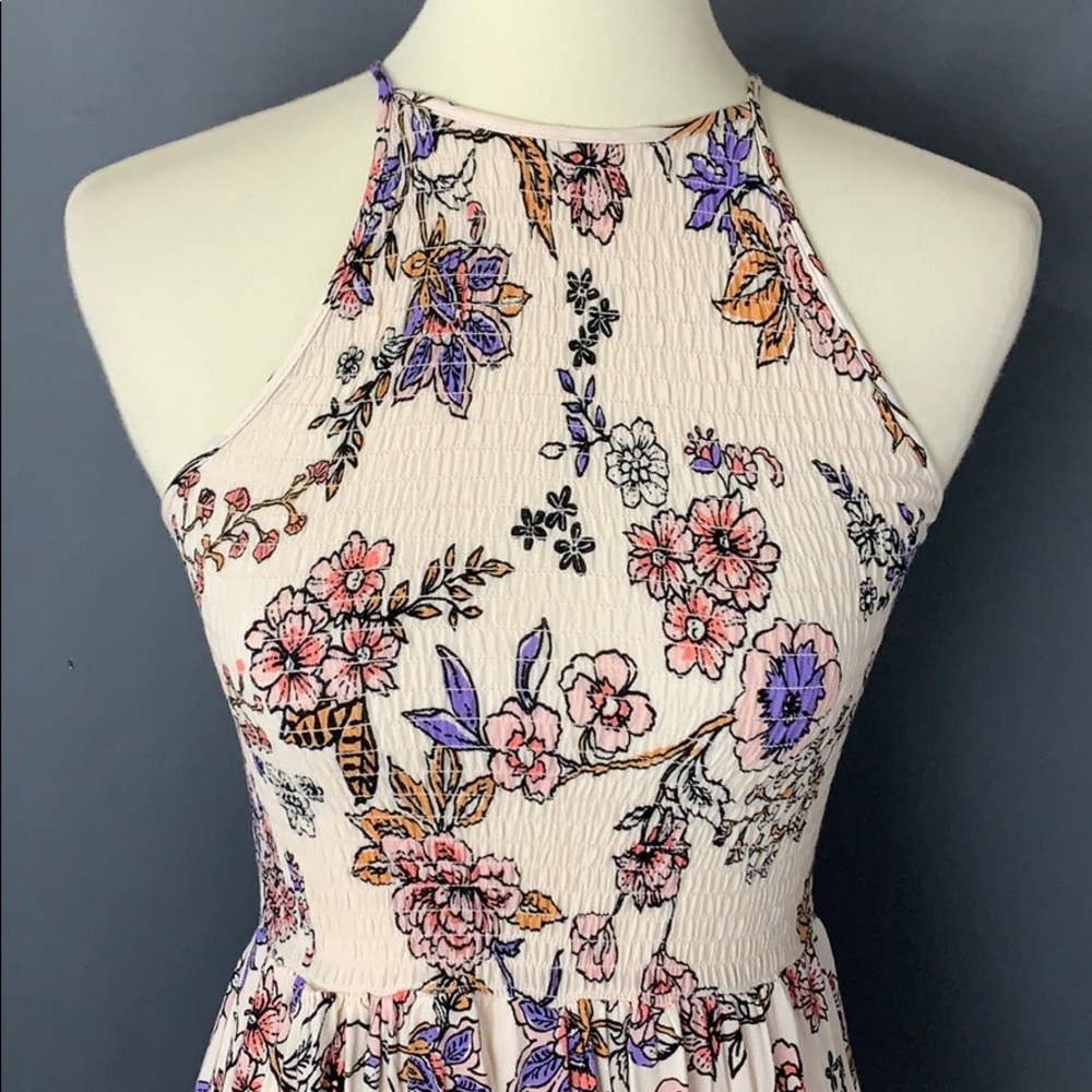 High neck dress - Picture 2 of 7